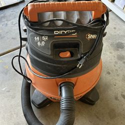 RIDGID shop vac