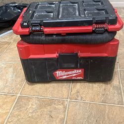 Milwaukee Fuel Vaccum 