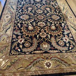 8x10 Beautifully Designed 100%wool Hand Woven 