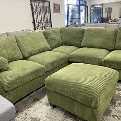 New Sage Sectional Couch! Includes Free Delivery 🚚! 