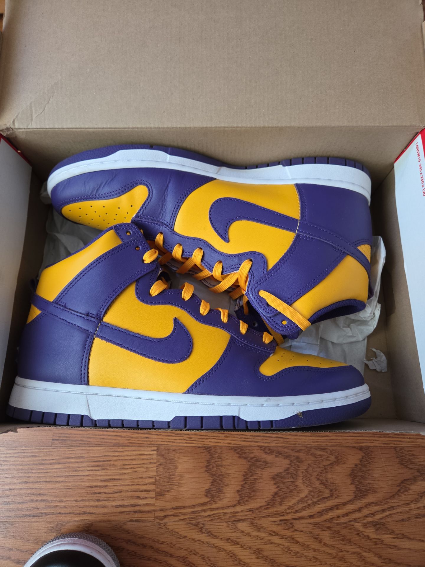 Nike shoes ๐