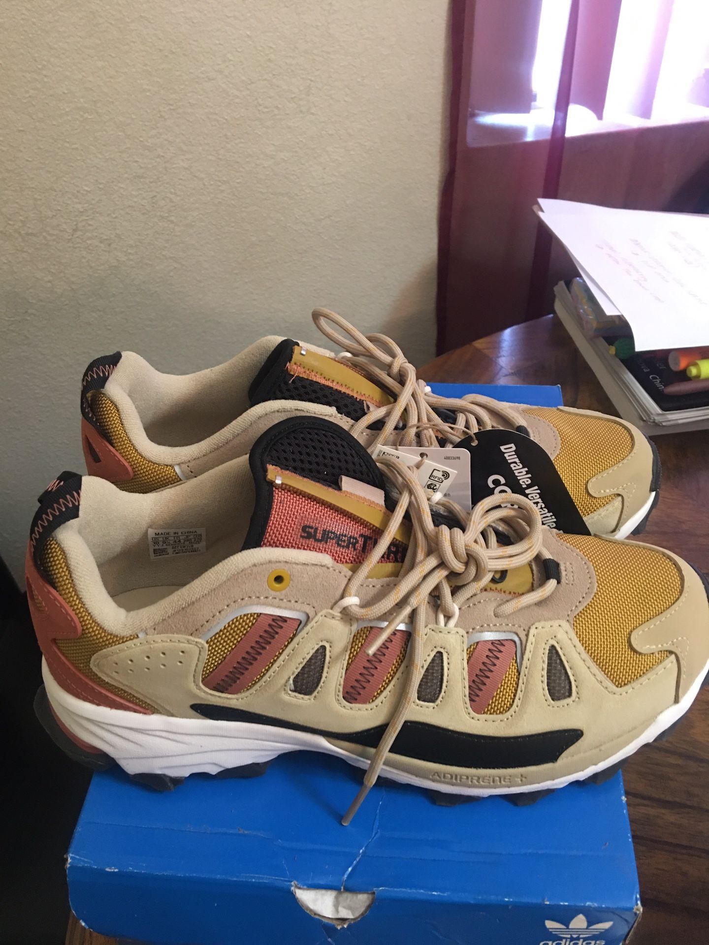 Tenis Nuevos Size 10 De Hombre Marca Adidas New Never Used 