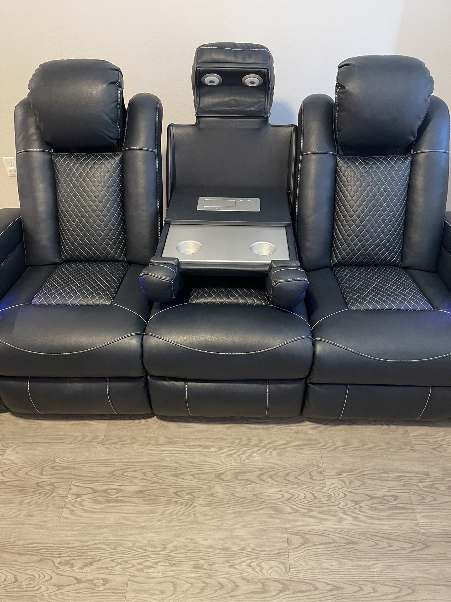 Ashley Sofa Recliner & Roku Pro 75” Color TV