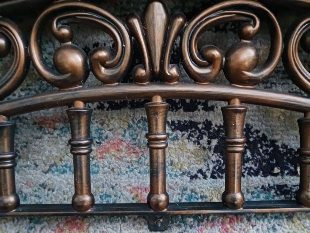 REALLY NICE FRAME PIECE!