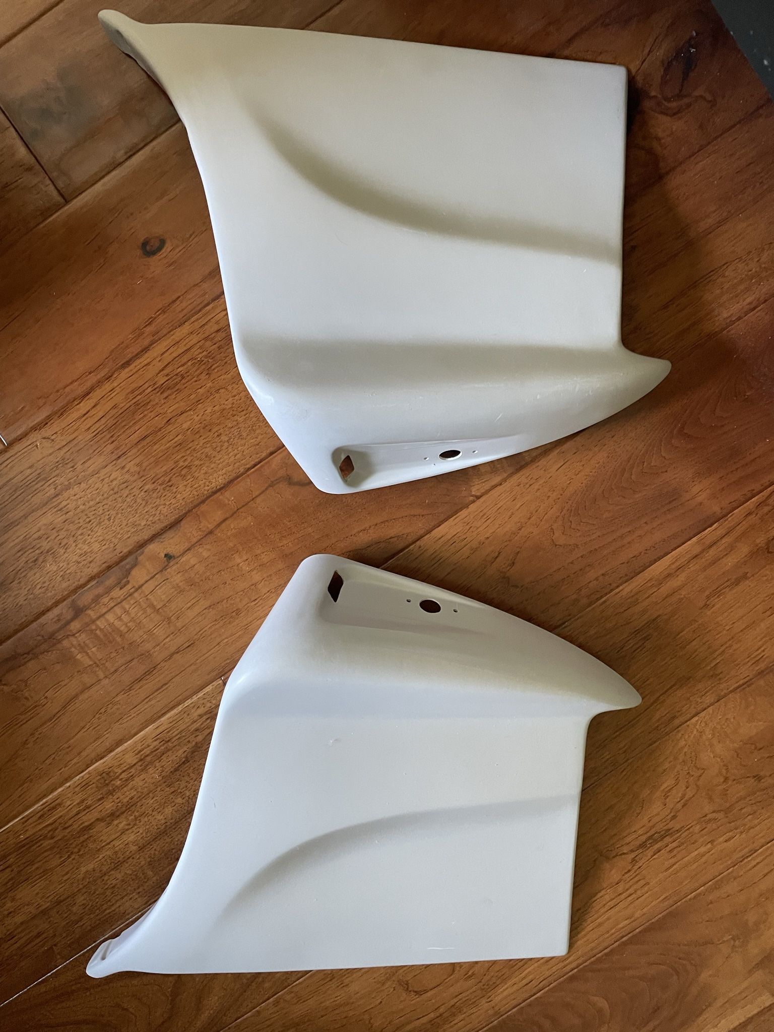 TOYOTA SUPRA 93-98 MKIV REAR BUMPER LIPS (PAIR)