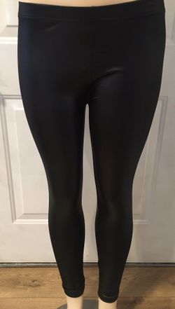 Black leggings with spandex stretch
