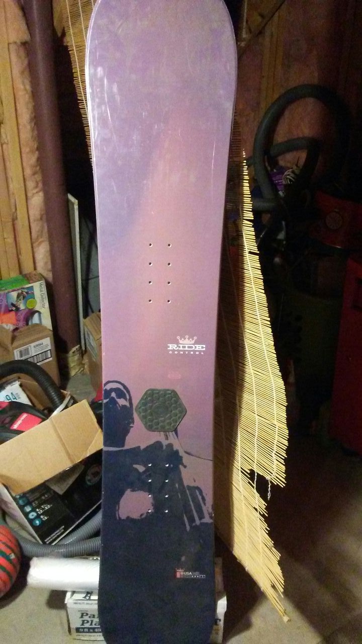 Snowboard great condition. The original price is 600.00, but I'll let it go for $250.00
