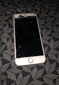 Broken iPhone 6s