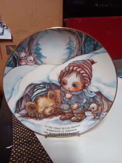 Decorative Collector Plate with Winter Scene