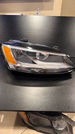 2011-2018 Volkswagen Jetta Headlight Right side