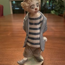 Lladro #7602  "Little Traveler" Collectors Society Piece In 1986