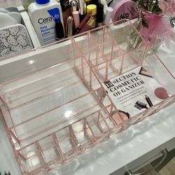 pink acrylic makeup organizer