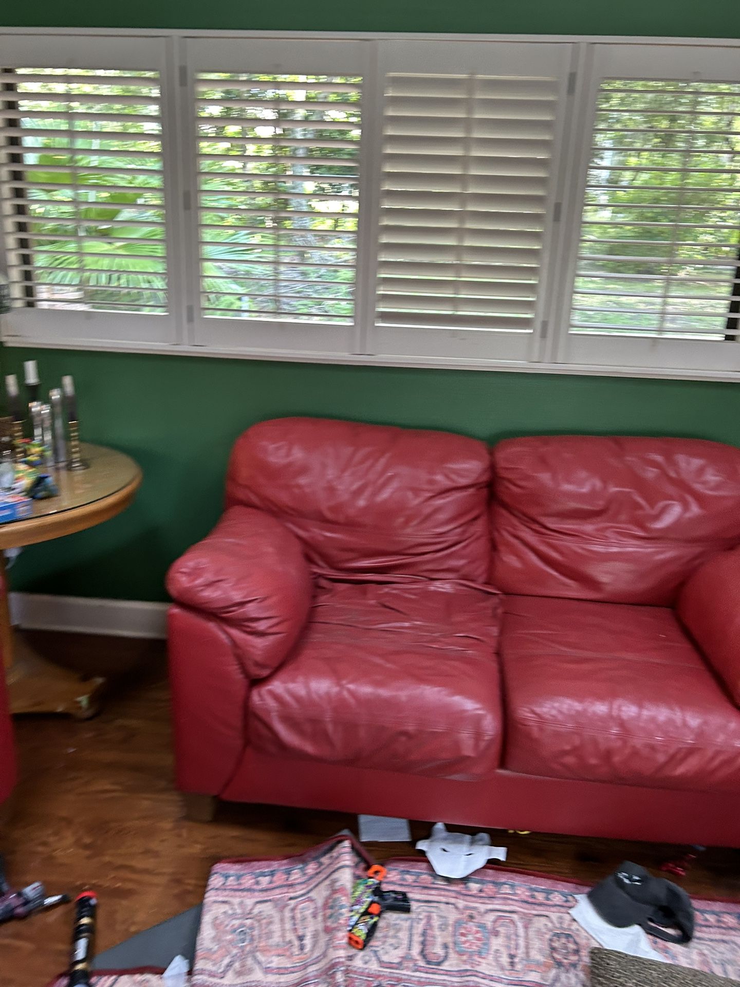 Free Red Leather Sofas