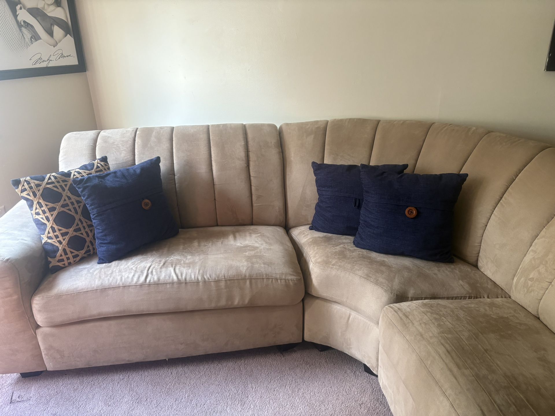 U Sectional