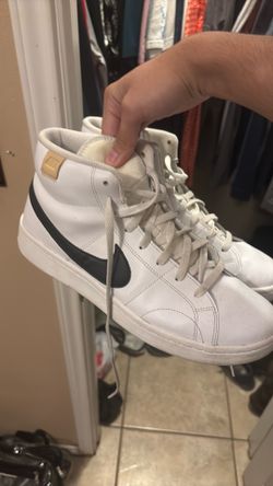 Nike court royals