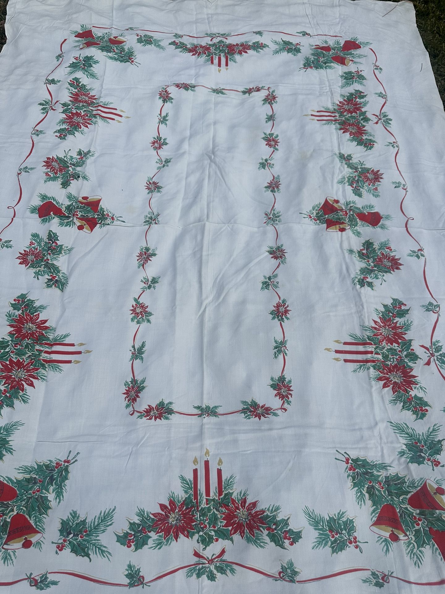 Beautiful vintage tablecloth