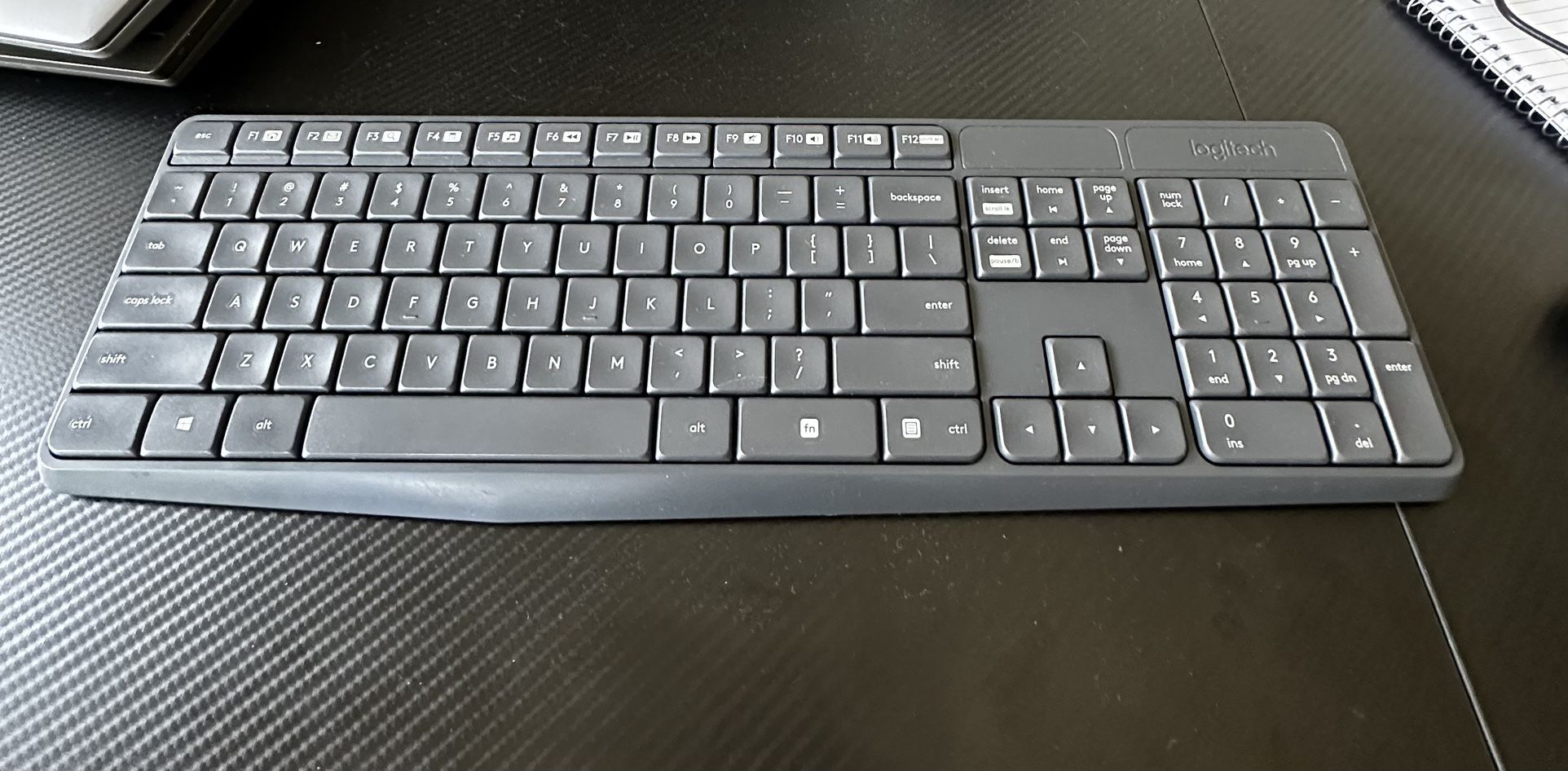 Logitech Wireless Keyboard Mouse Set 