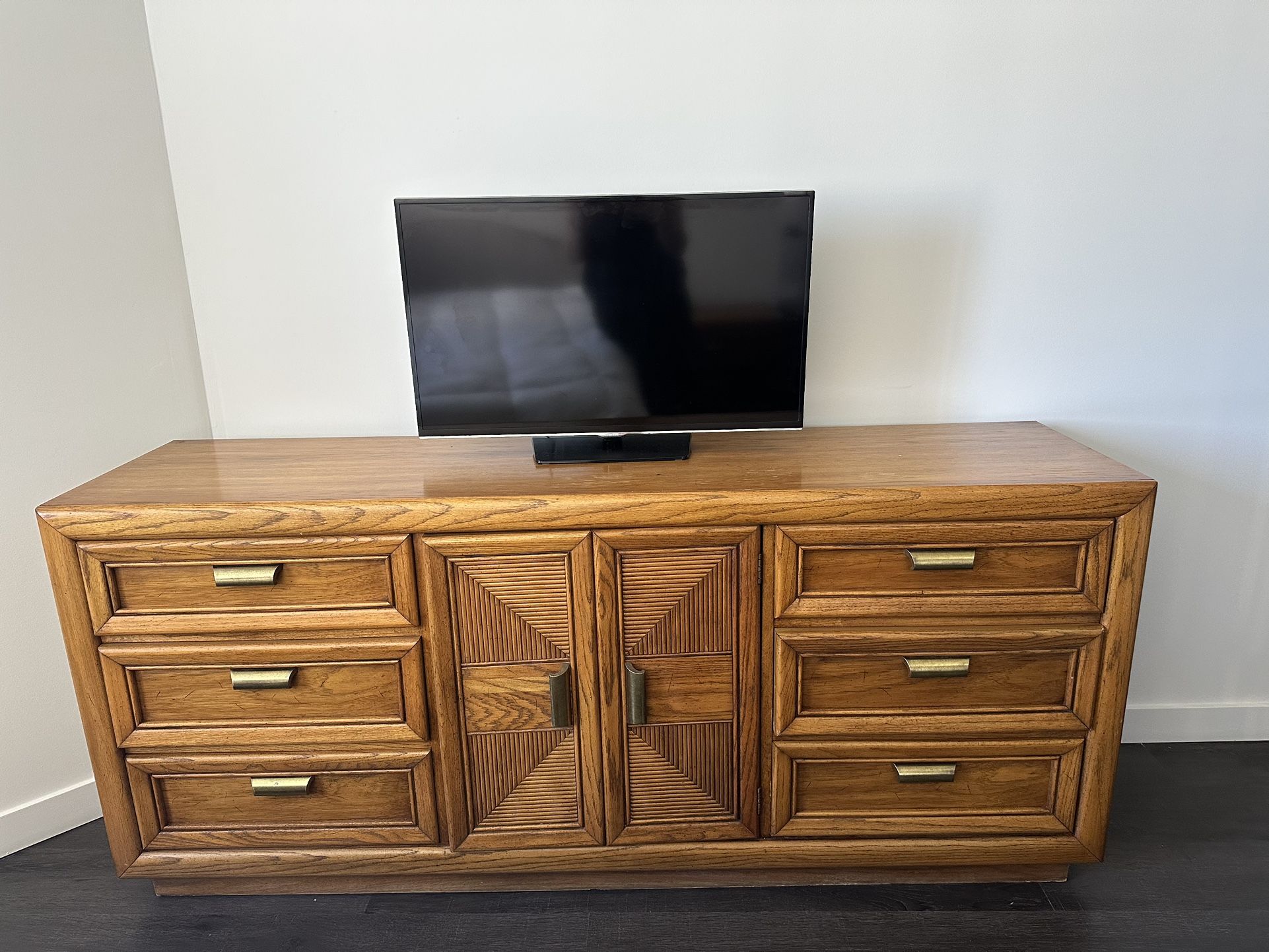Wood Dresser And Matching Night Stands