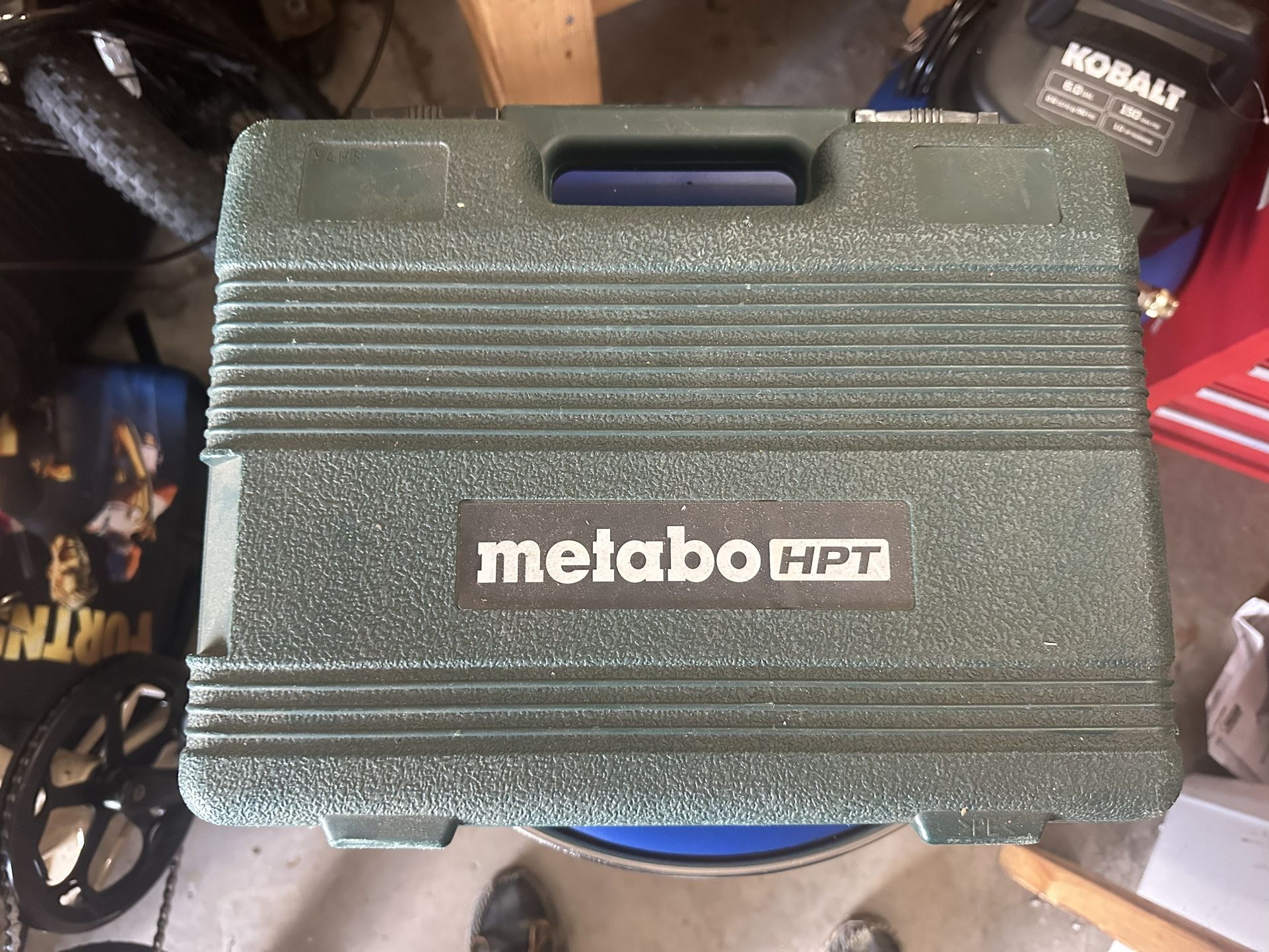 Metabo HPT Pneumatic Staple Gun