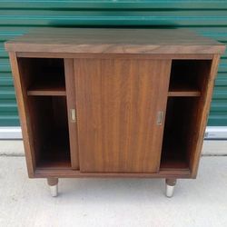 Vintage 1977 Mid Century Modern Stand - Great for Records- Made in NC!