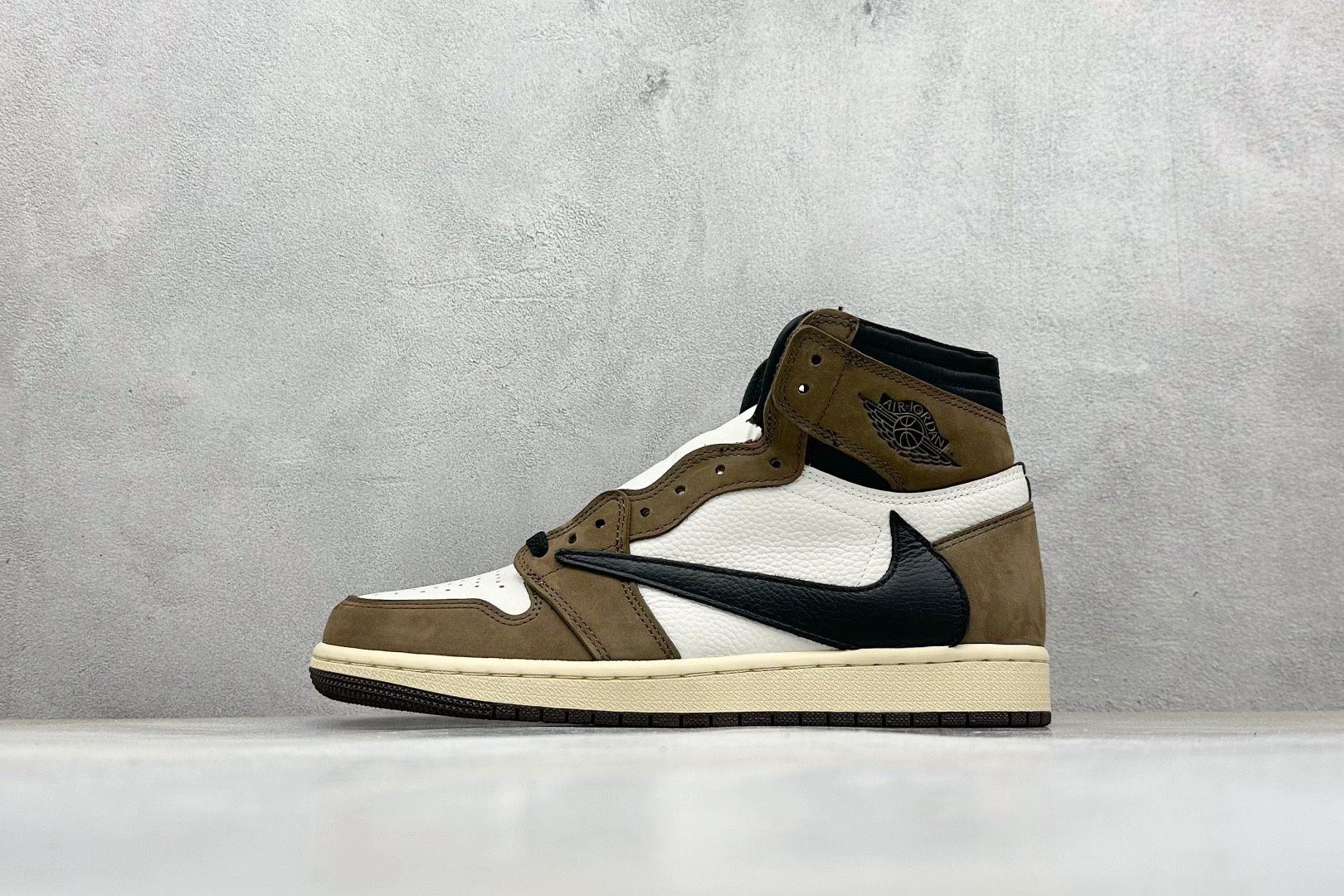 NIKE AIR Jordan 1 RETRO HIGH OG shoes