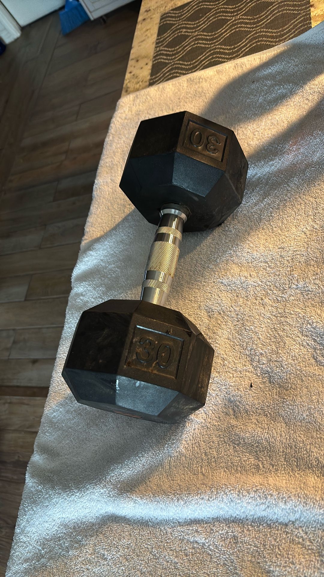 1-30 Pound Dumbbell /excellent condition