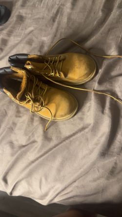 Size Nine Tim Boots