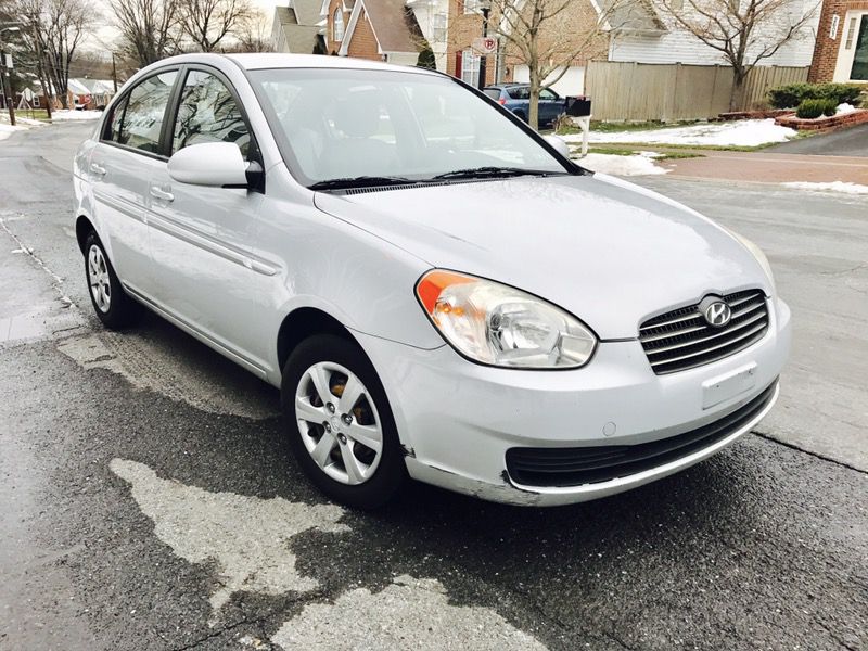 2009 Hyundai ACCENT- Drives Smooth / Reliable