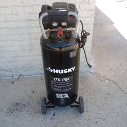 Husky 20 Gallon Compressor 