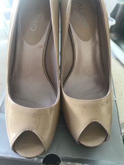 Aldo nude wooden heel size 7