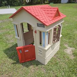 Cape Cottage Playhouse Tan – Indoor & Outdoor  *Pick-up In Great Bridge*
