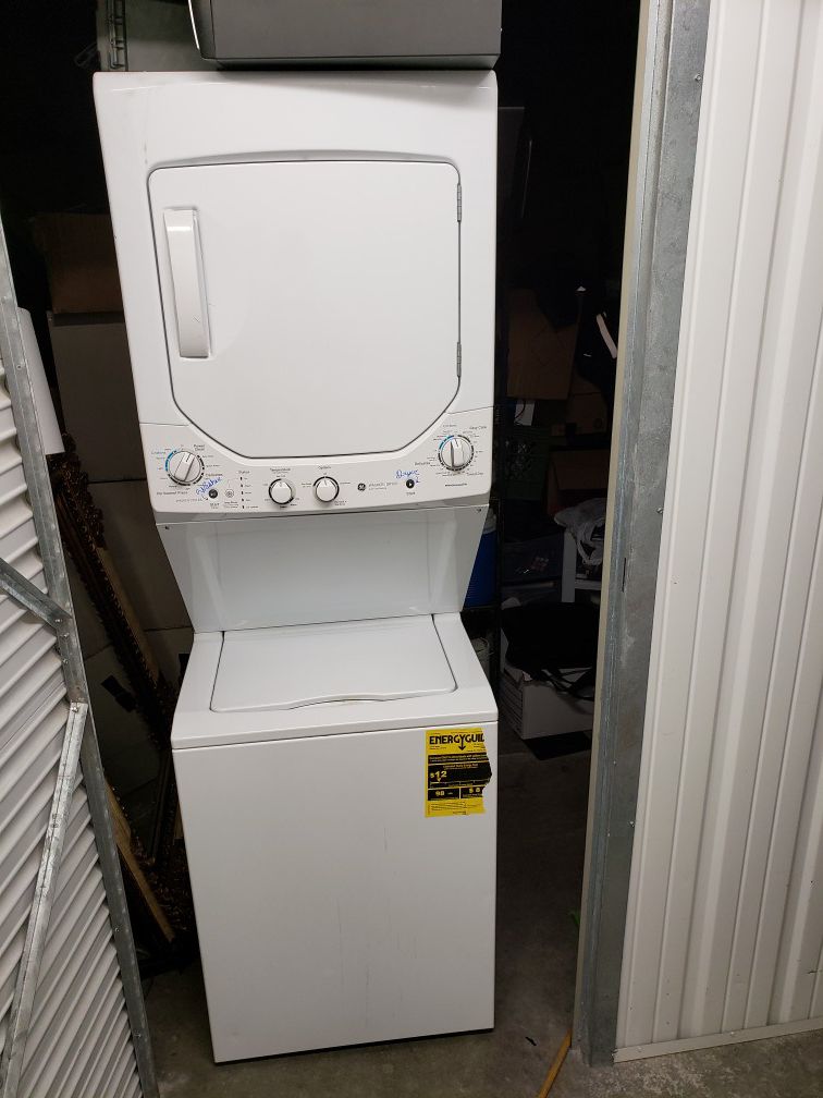 GE Unitized Spacemaker Combo / Stack Washer and Dryer