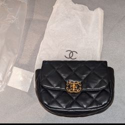 Small Crossbody Black CC 