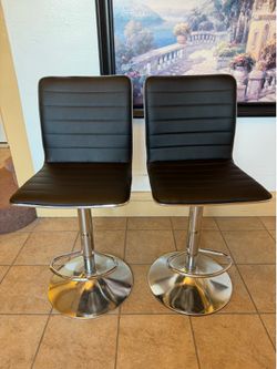 Set of 2 adjustable modern swivel Bar Stools