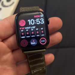 Apple Watch Series 7 45 MM with Nike Band