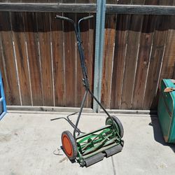 Scotts 16 in. Manual Lawn Mower