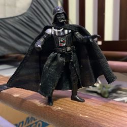 Star Wars Saga Collection Darth Vader #1 Heroes & Villains 2006 3.75"