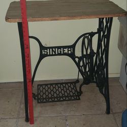 Vintage Singer Sewing Table 