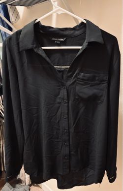 41 Hawthorn Black Button-Down Blouse
