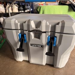 Lifetime 28 Qt Cooler