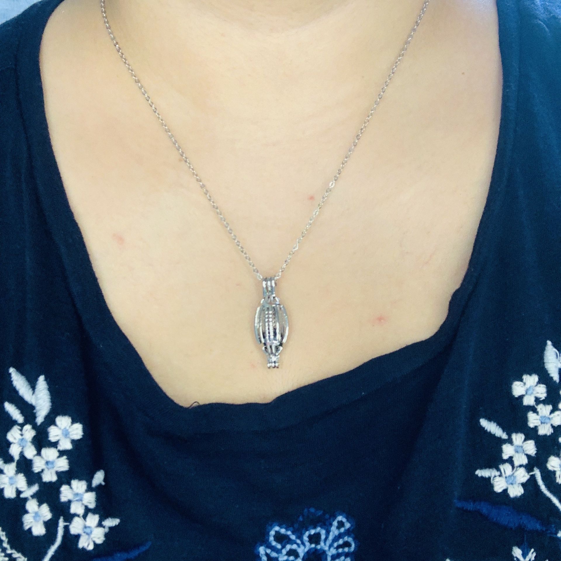 New pearl locket necklace
