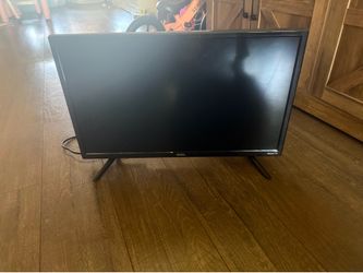 24 Inch Roku TV & Remote