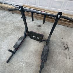 Free Pull Up bar And Leg Raises