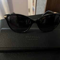 Burberry Womens Sunglasses 