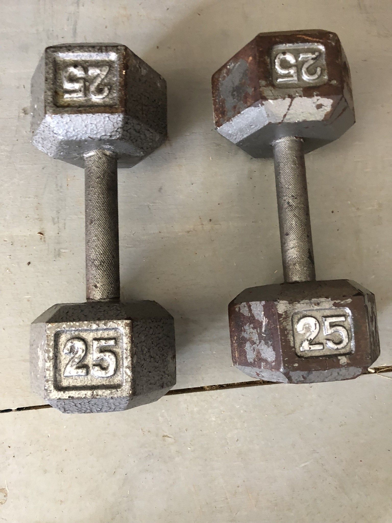 2/ 25 pound weights