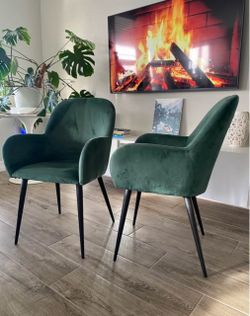 Set of 2 Green Velvet Accent Chairs  Modern Armchairs