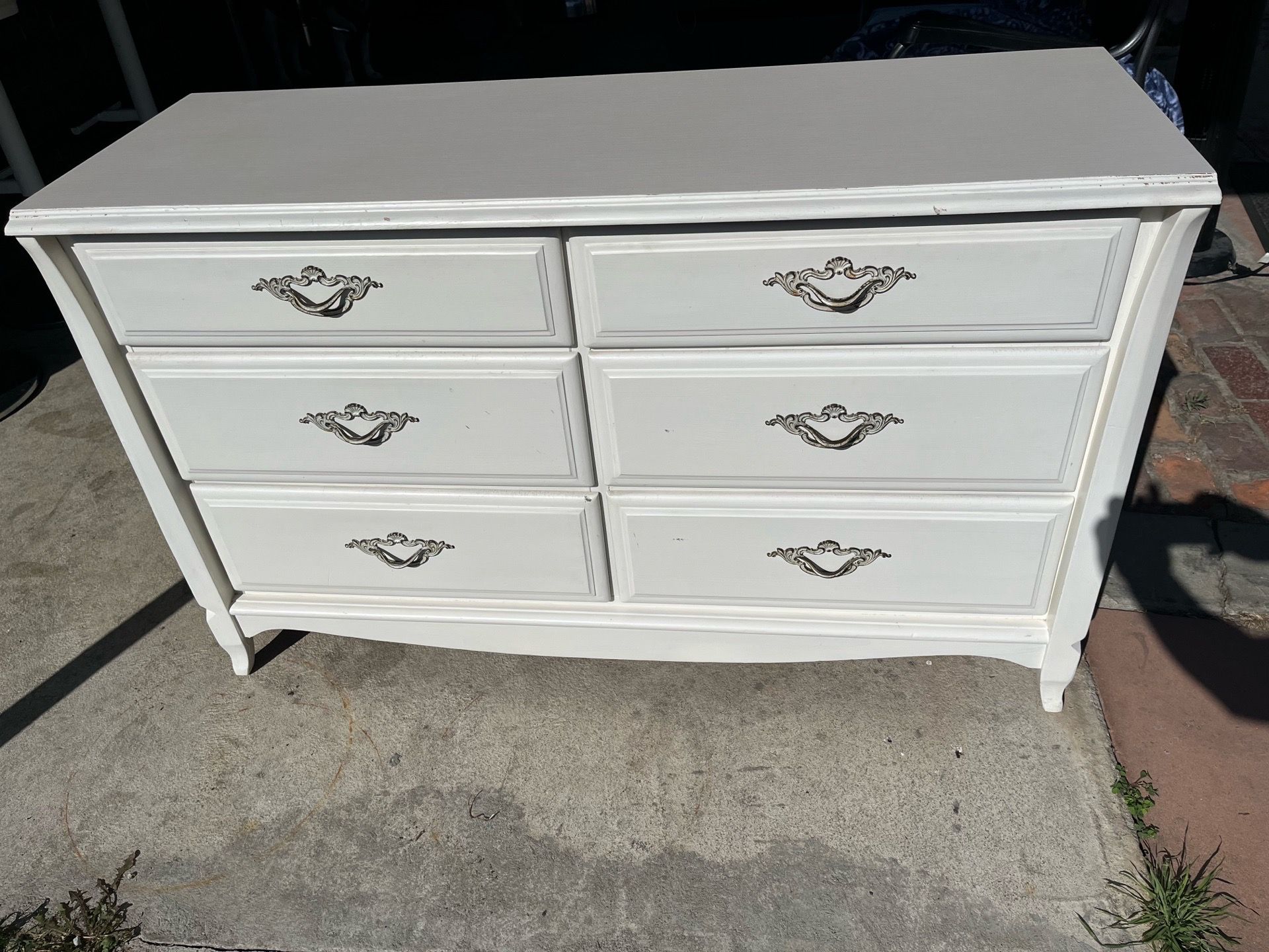 Vintage French Provincial 6-Drawer Dresser