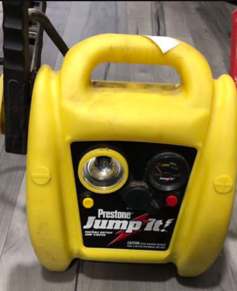 Prestone Jumper Box W/ Extra Replacement Battery 