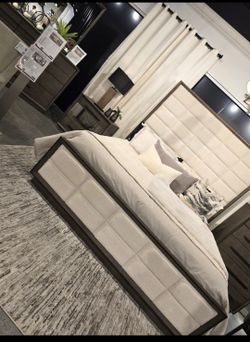 ✨️ King, Cal King, Queen Bed Frame ✨️ Furniture Sectionals, Bedrooms, Dining Avail