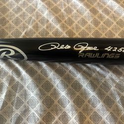 Pete Rose Signed Baseball Bat w/ Career Hits Inscription – COA